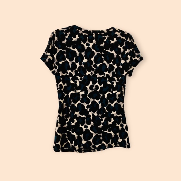 DKNY | Size Medium Womens blouse leopard print - Picture 9 of 10